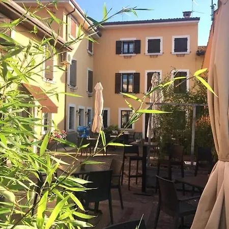 E La Bastia 3*