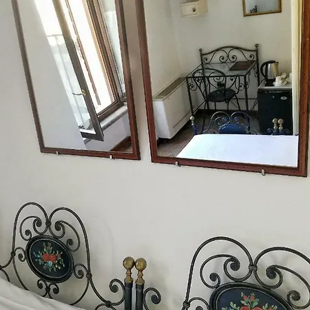 E La Bastia Hotel